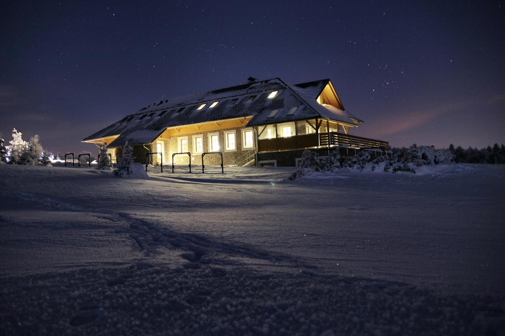 Hotel Krusnohorsky Dvur Cinovec Bagian luar foto