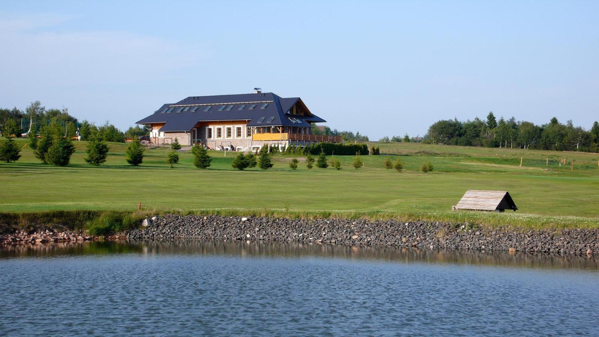 Hotel Krusnohorsky Dvur Cinovec Bagian luar foto